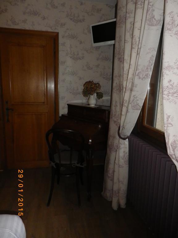 Chambres Et Table D'Hotes Les Machetieres Ланже Экстерьер фото